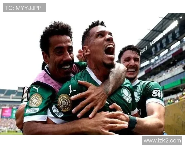 足球星巴勒斯坦的崛起与坚韧精神展现绿茵场上的希望与力量